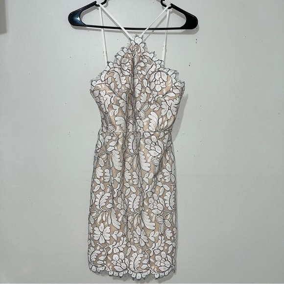 Lulus Dresses & Skirts - Lulus size small delicate darling beige lace dress